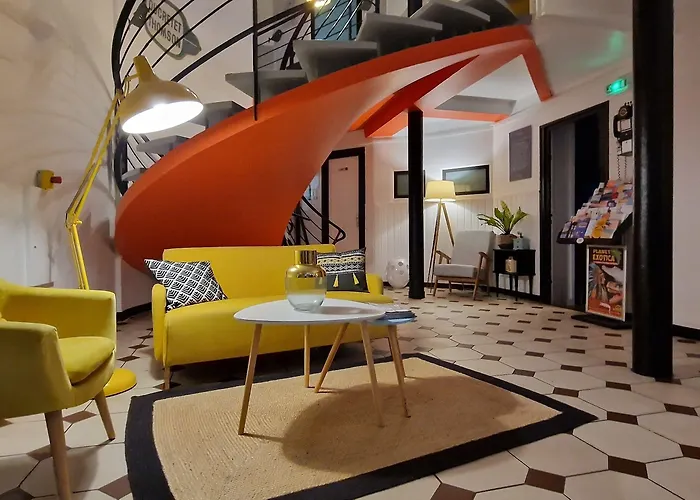 Pet Friendly hotel: Hotel La Croisette & Restaurant Bistrot Gantier En Centre Ville